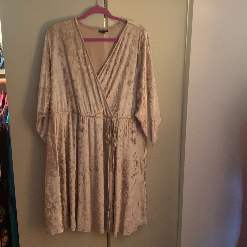 Crushed velvet nude/pink dress!